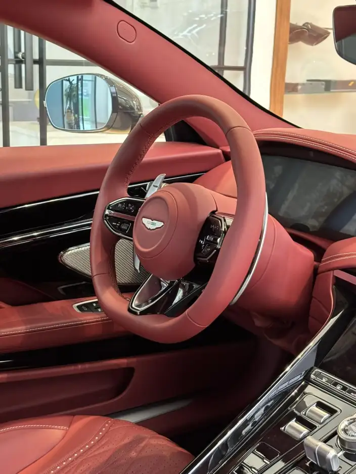 Aston Martin DB12 2024 Model 4.0T V8 Coupe – фото 10