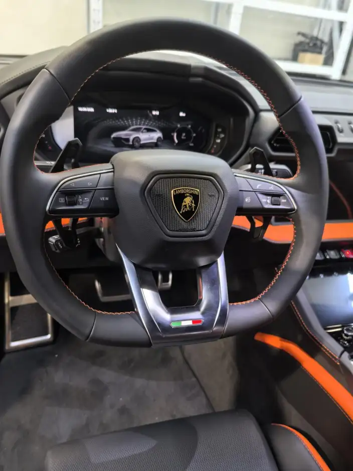 Urus SE 2025 Model 4.0T Standard Model – фото 9