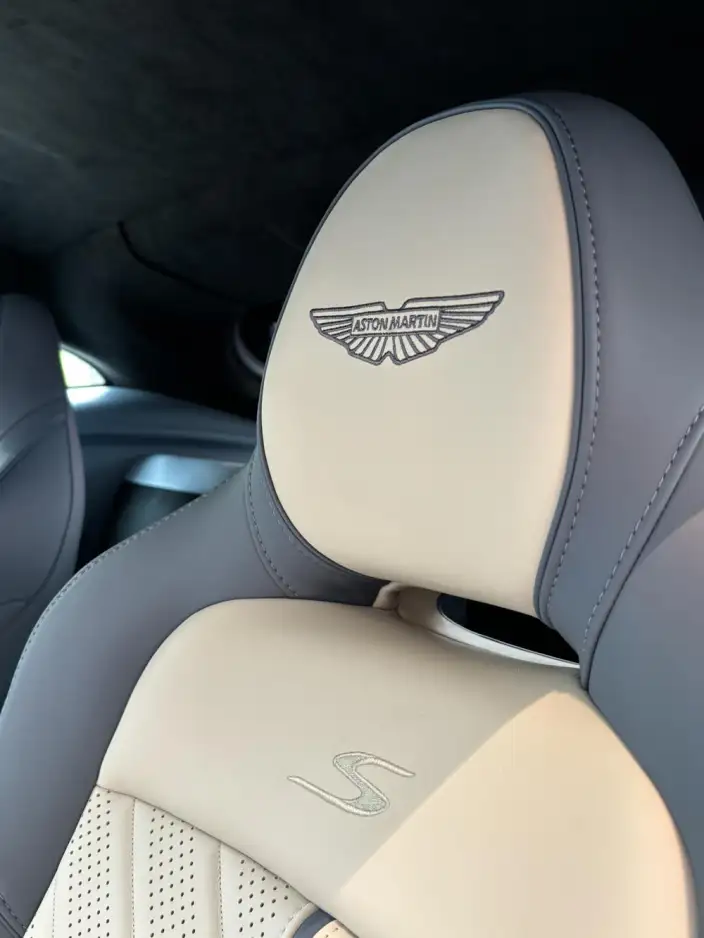 Vantage 2026 Model 4.0T V8 S Coupe – фото 3