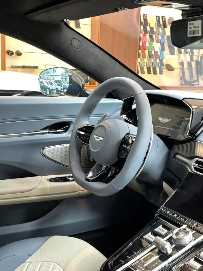 Vantage 2026 Model 4.0T V8 S Coupe – фото 9