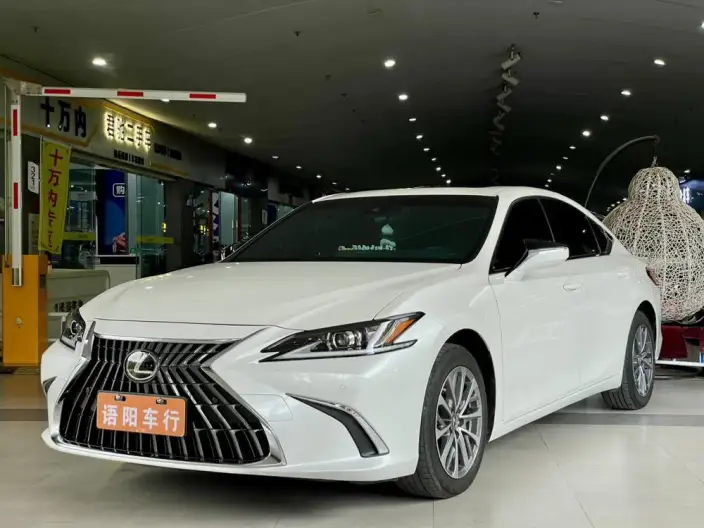 Lexus ES 2022 Model 200 Deluxe Edition