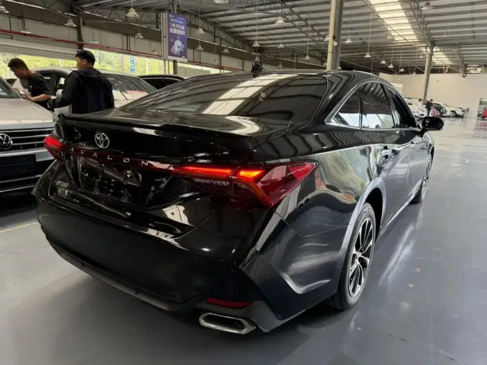 Toyota Avalon 2023 Model 2.5L Automatic Deluxe Edition – фото 6