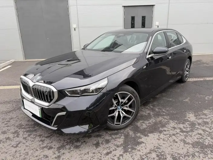 BMW i5 2025 Model Facelift eDrive35L M Sports Set – фото 1
