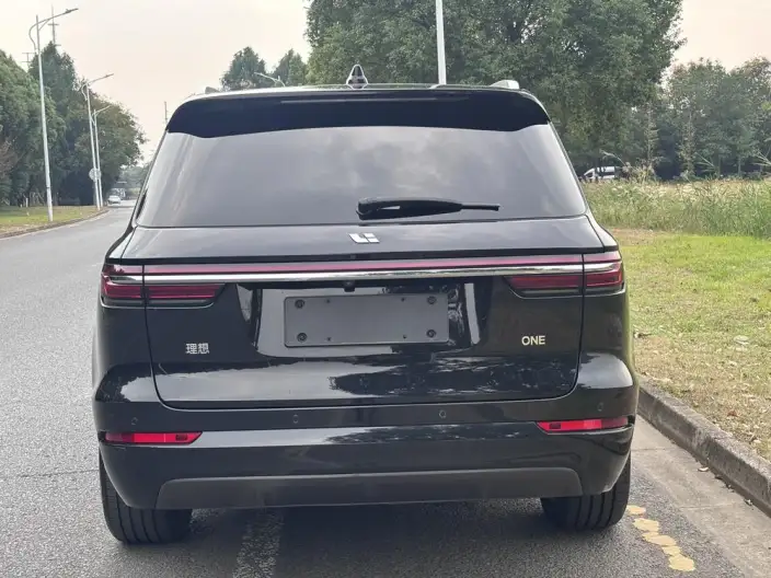 Li Auto ONE 2021 Model Extended Range 6 seat Edition – фото 6