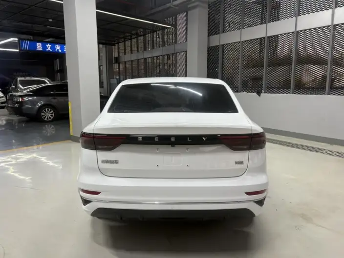 Geely Emgrand 2022 Model No. 4 Gen 1.5L CVT Luxury Model – фото 5