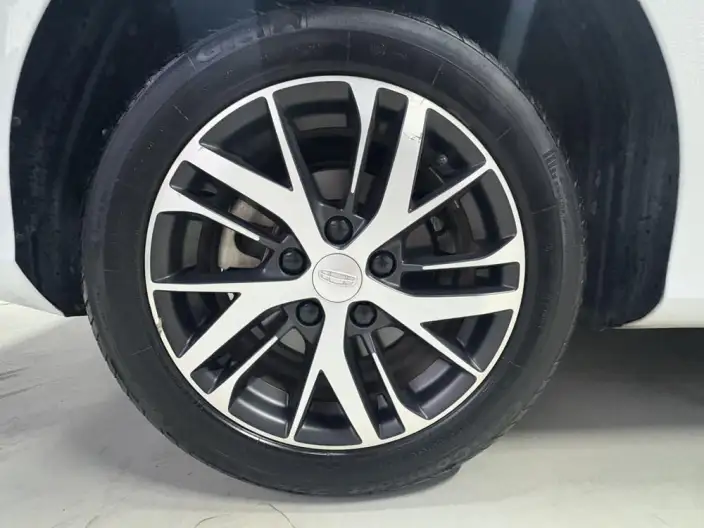 Geely Emgrand 2022 Model No. 4 Gen 1.5L CVT Luxury Model – фото 7