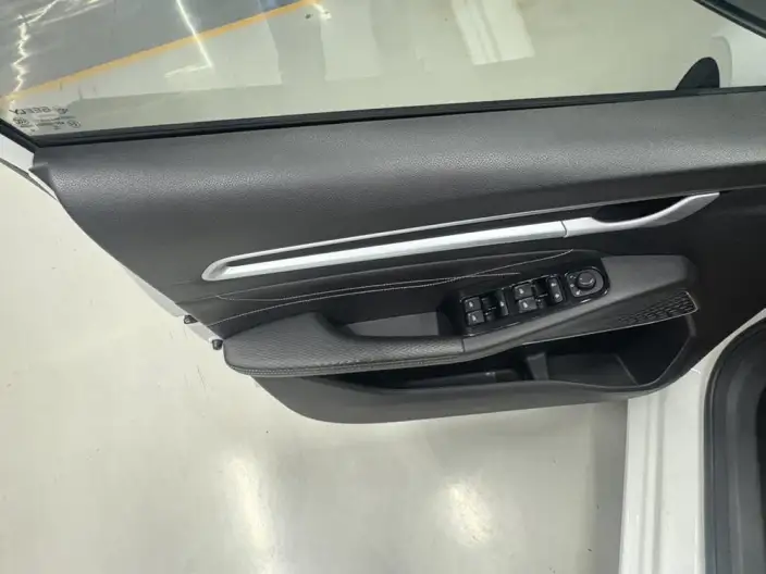 Geely Emgrand 2022 Model No. 4 Gen 1.5L CVT Luxury Model – фото 8