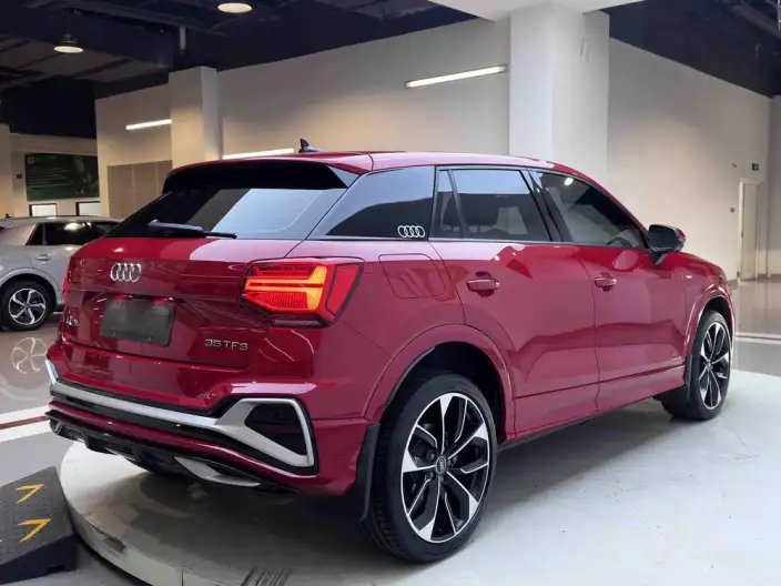 AUDI Q2L 2022 Model 35 TFSI Luxury Dynamic Model – фото 7
