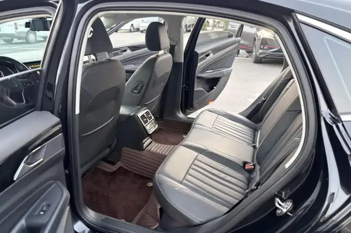Volkswagen Passat 2023 Model Facelift 330TSI Starry sky Elite Edition – фото 9