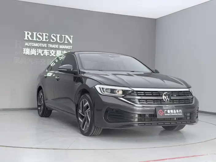 Volkswagen Sagitar 2023 Model 300TSI DSG Beyond Edition