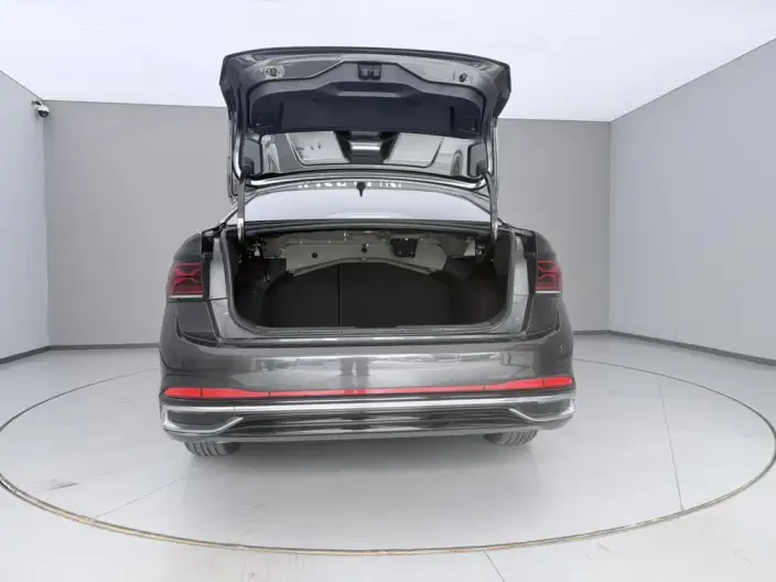Volkswagen Sagitar 2023 Model 300TSI DSG Beyond Edition – фото 8