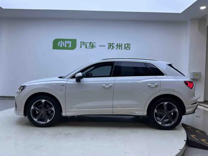 AUDI Q3 2022 Model 35 TFSI Fashion Dynamic Model