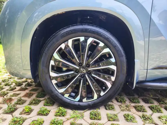 Chery Tiggo 9 2023 Model 2.0T AT 2WD Deluxe Edition 7 seat – фото 10
