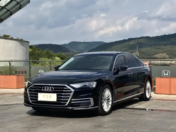 Audi A8 2022 Model A8L 50 TFSI quattro Comfort Model Collector Edition Edition
