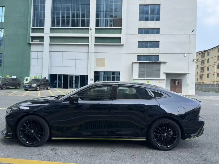 Changan UNI-V 2022 Model 1.5T Sports Edition