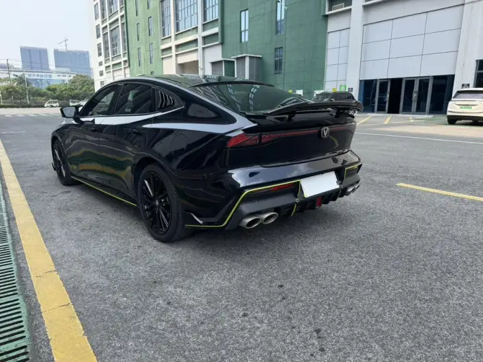 Changan UNI-V 2022 Model 1.5T Sports Edition – фото 5