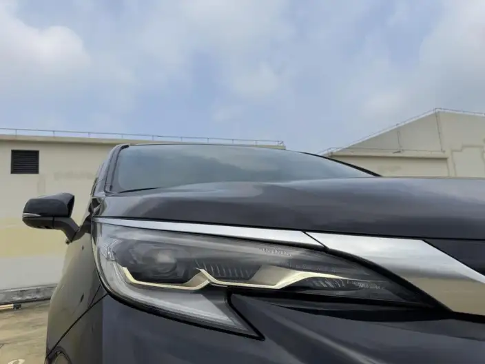 Granvia 2023 Model Intelligent Hybrid 2.5L Noble PLUS – фото 10
