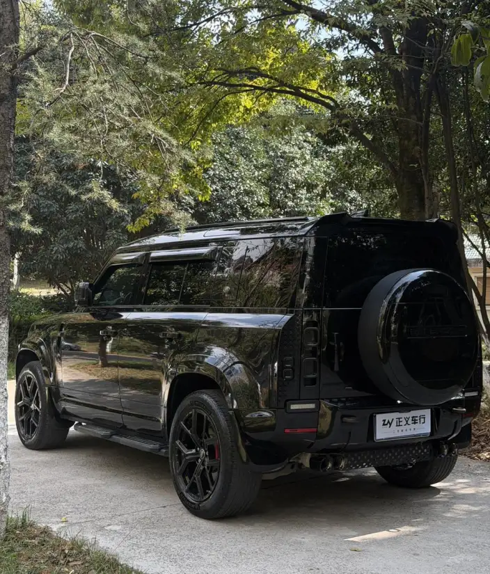 Land Rover Defender 2023 Model Facelift 110 P400 X-Dynamic HSE