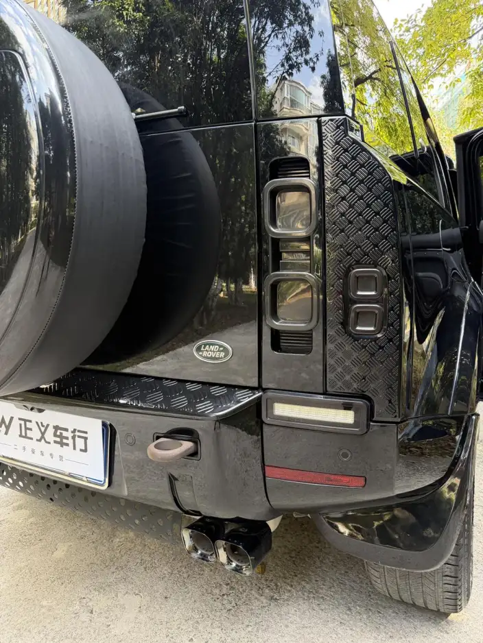 Land Rover Defender 2023 Model Facelift 110 P400 X-Dynamic HSE – фото 8