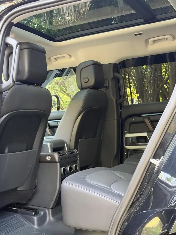 Land Rover Defender 2023 Model Facelift 110 P400 X-Dynamic HSE – фото 9