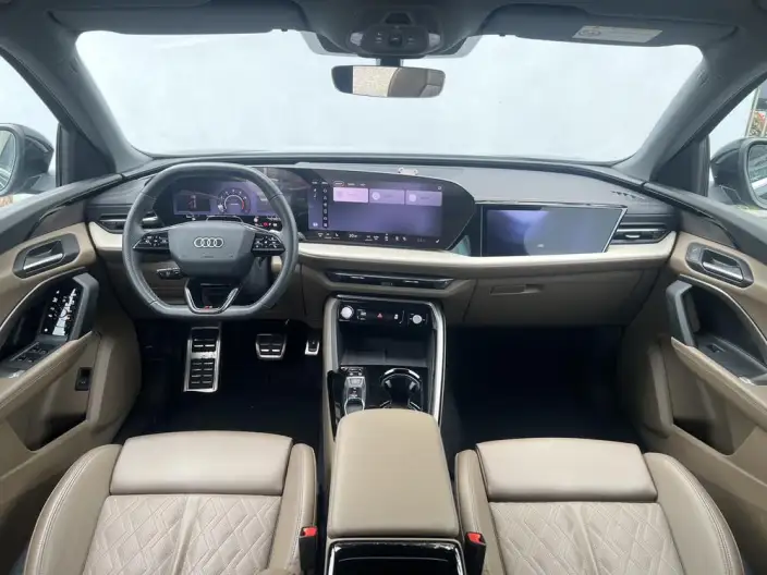 Audi Q5L 2026 Model 2.0T 10M Users Edition Edition – фото 6