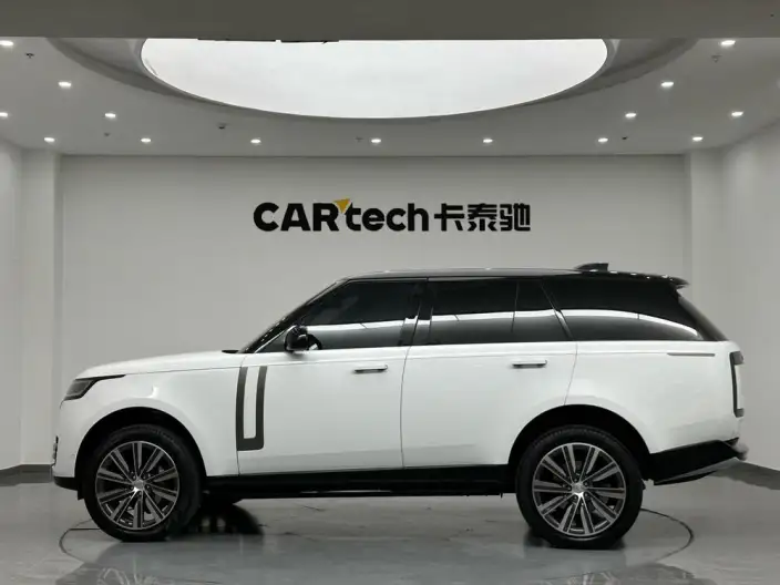 Range Rover 2023 Model 3.0 L6 360PS Shengshi Edition – фото 4