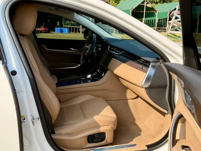Jaguar XFL 2024 Model 2.0T P250 2WD Exclusive Deluxe Edition – фото 5