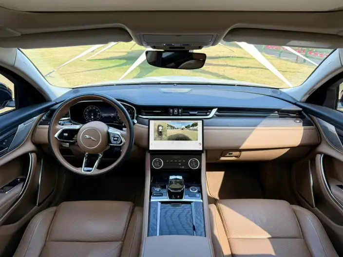 Jaguar XFL 2024 Model 2.0T P250 2WD Exclusive Deluxe Edition – фото 9