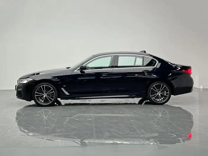 BMW 5 Series 2022 Model 530Li Leading Model M Sports Set
