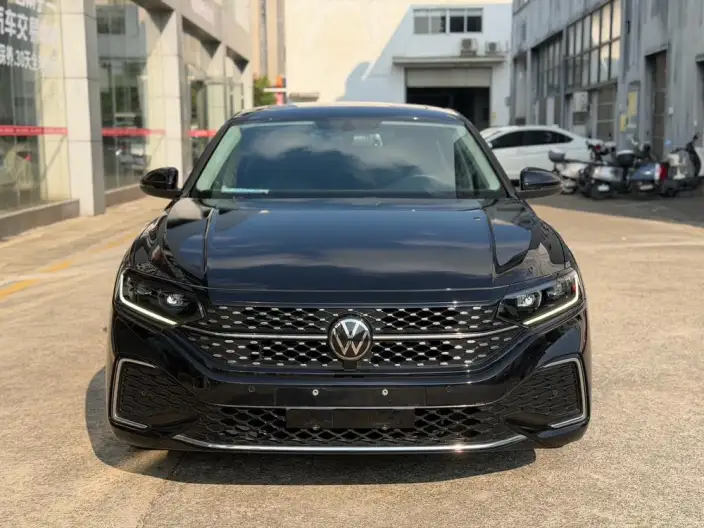 Volkswagen Passat 2023 Model 330TSI Elite Edition