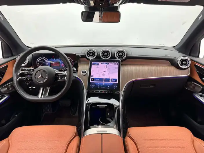 Mercedes-Benz GLC 2024 Model Facelift GLC 300 L 4MATIC Dynamic Model 5 seat – фото 9