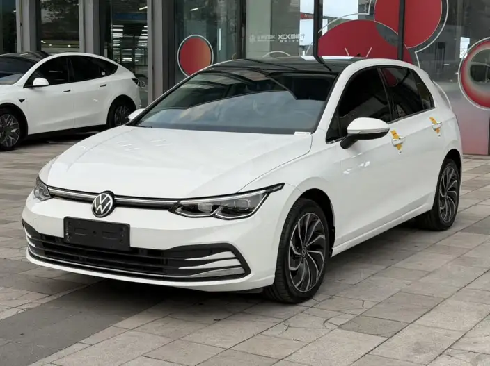 Volkswagen Golf 2023 Model 280TSI DSG Pro