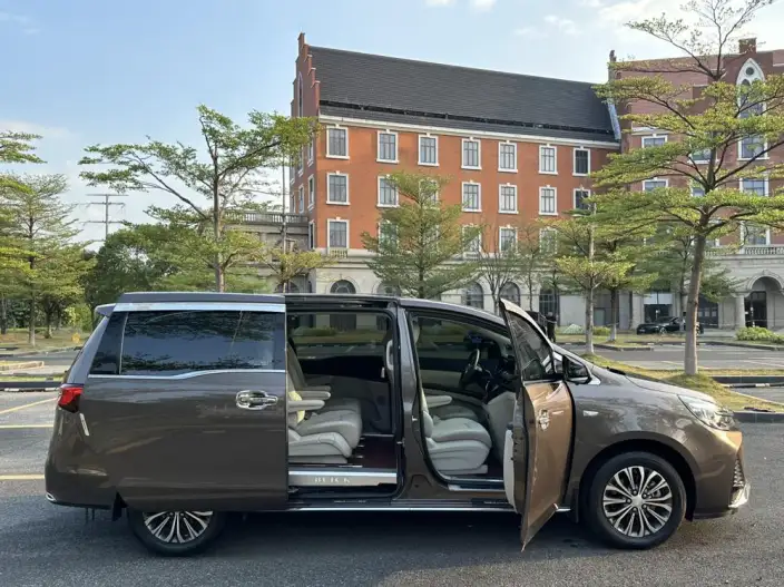 Buick GL8 2023 Model Business class 2.0T Luxury Model – фото 8