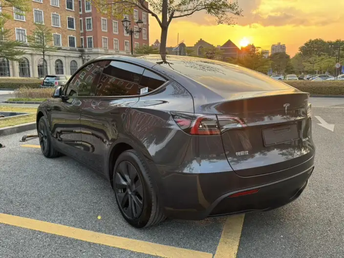 Model Y 2024 Model Rear-wheel drive version