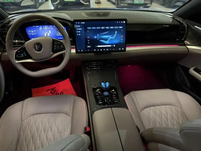 BYD Han EV 2024 Model Honor Edition 605KM Noble Model – фото 7