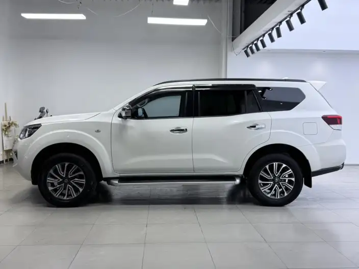 Nissan Terra 2020 Model 2.5L Automatic 4WD Deluxe Edition