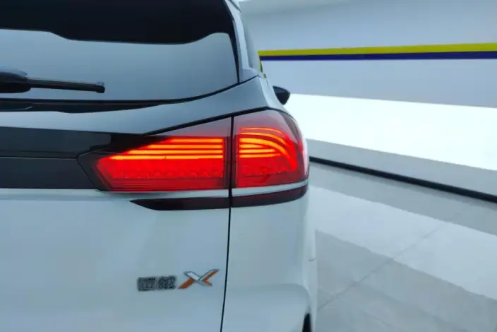Geely Boyue 2022 Model Geely Boyue X 1.8TD DCT Smart Prestige Model – фото 5