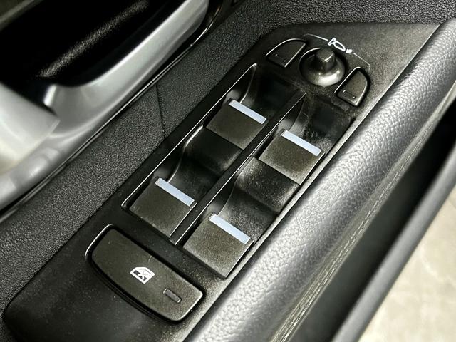 Range Rover Evoque 2015 2.0T 5-door Smart Shine – фото 18