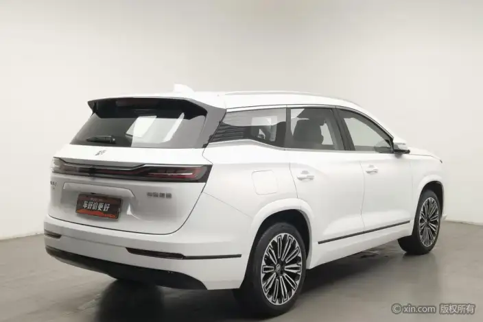 Jetour Shanhai L9 2025 Model 1.5TD DHT VI seat Deluxe Edition – фото 4