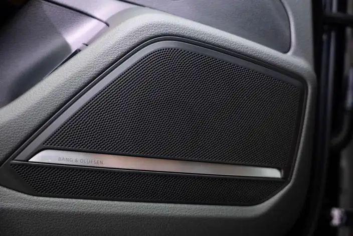 Audi A6L 2026 Model 55 TFSI quattro Exclusive Dynamic Model – фото 8