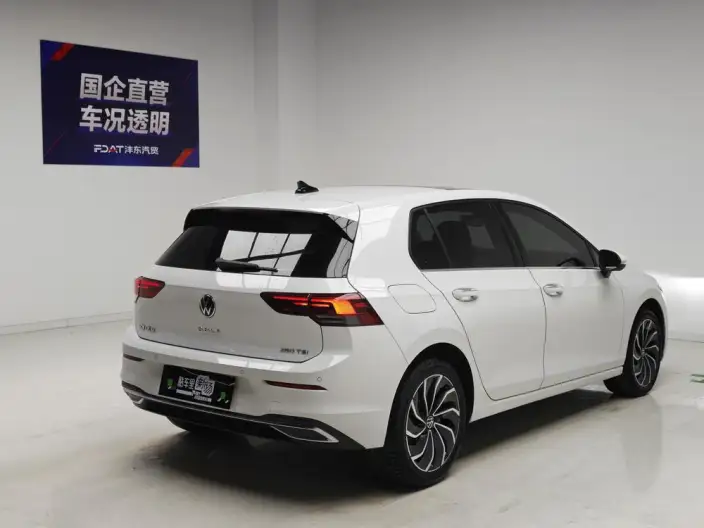 Volkswagen Golf 2024 Model 280TSI DSG Pro 50 Legend Edition – фото 7