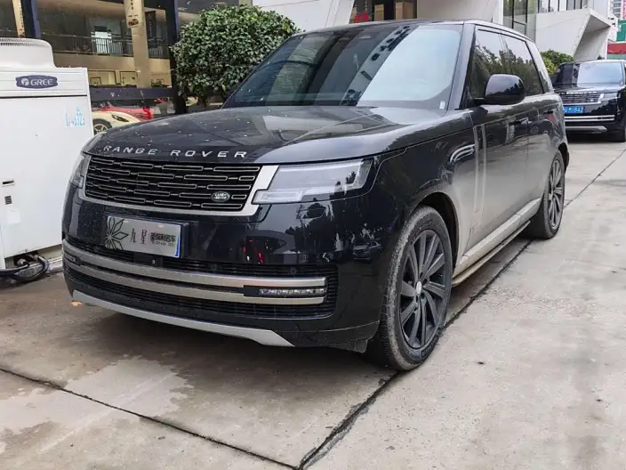 Range Rover 2024 Model 3.0 L6 360PS Shengshi Edition