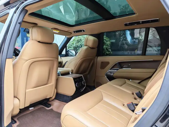 Range Rover 2025 Model 3.0 L6 400PS Shengshi Extended Edition – фото 8