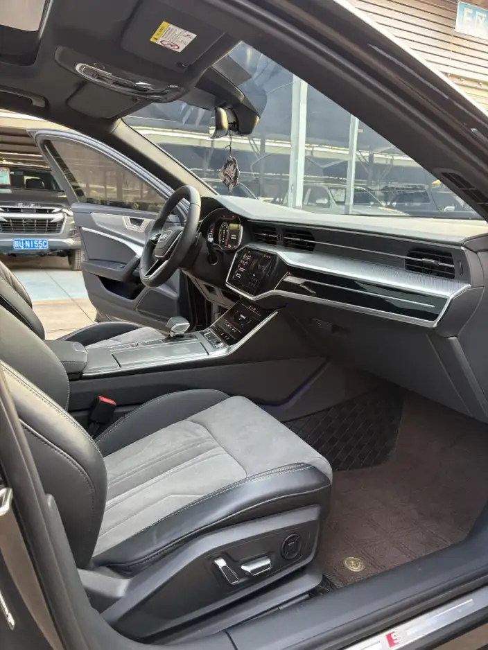 Audi A6L 2023 Model 40 TFSI Luxury Dynamic Model – фото 10