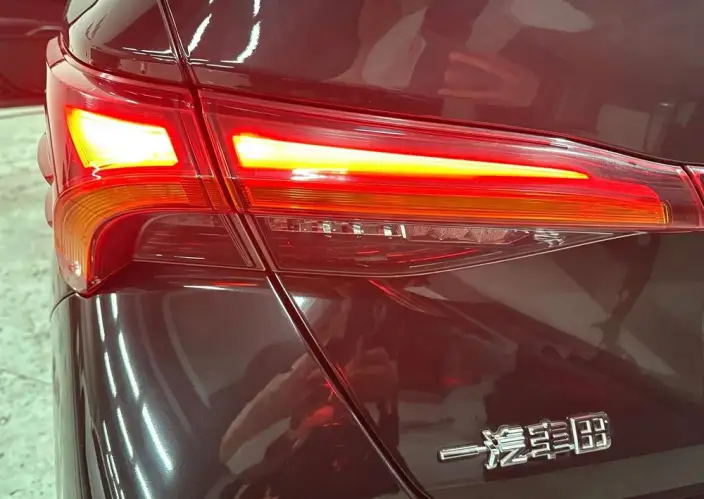 Toyota Avalon 2022 Model 2.0L Enterprising Edition – фото 8