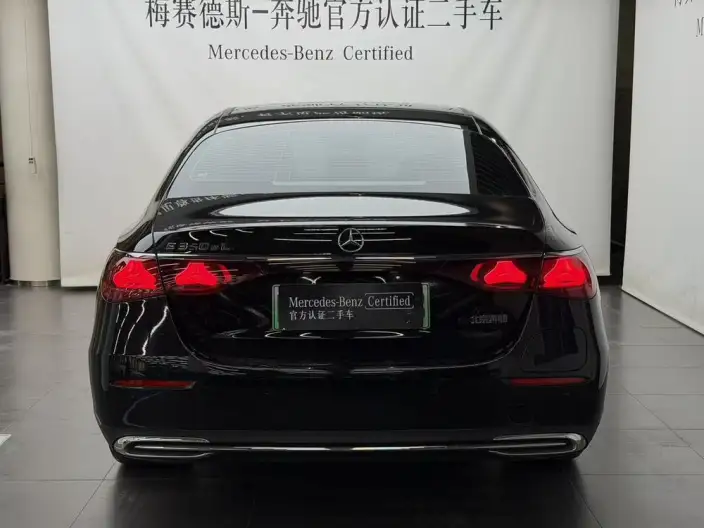 Mercedes-Benz E-Class PHEV 2024 Model E 350 e L sedan – фото 5