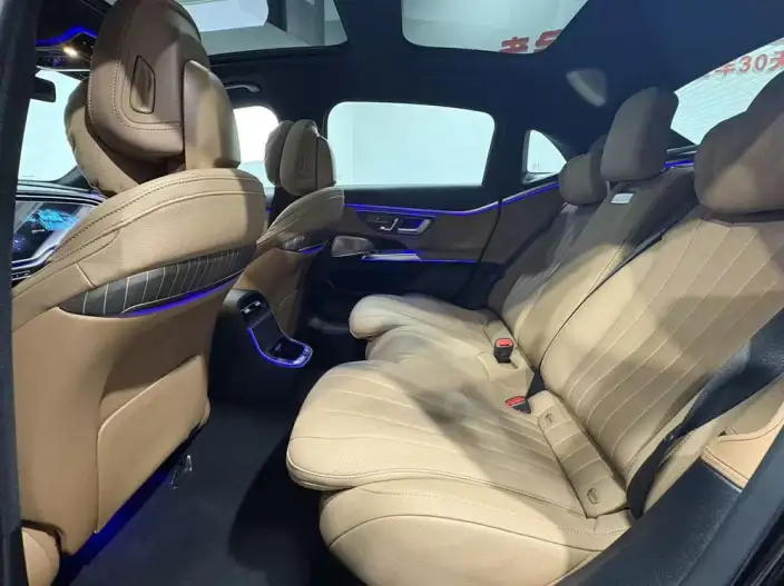 Mercedes-Benz E-Class 2024 Model E 300 L Luxury Model sedan – фото 9