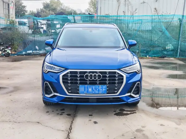 AUDI Q3 2023 Model 35 TFSI Fashion Dynamic Model