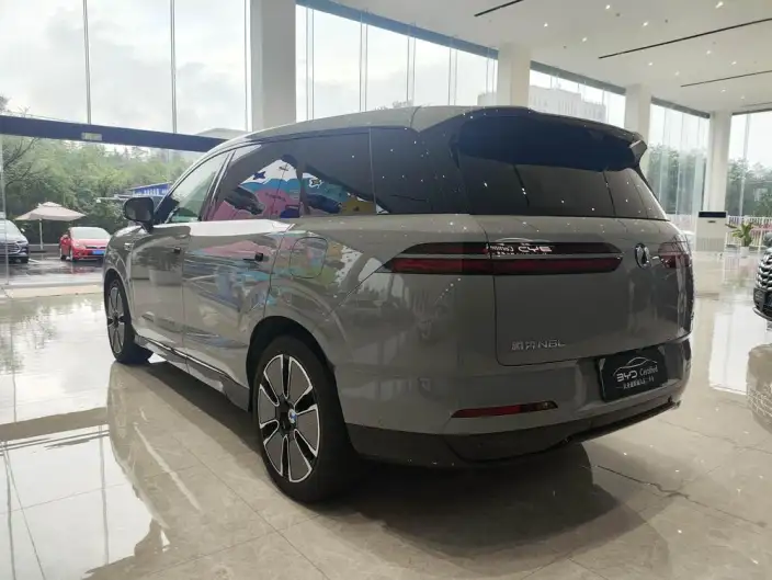 Denza N8L DM 2025 Model Flagship Model – фото 5