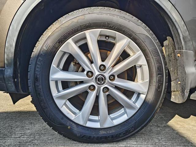 Nissan Qashqai 2017 2.0L CVT Elite China V – фото 13